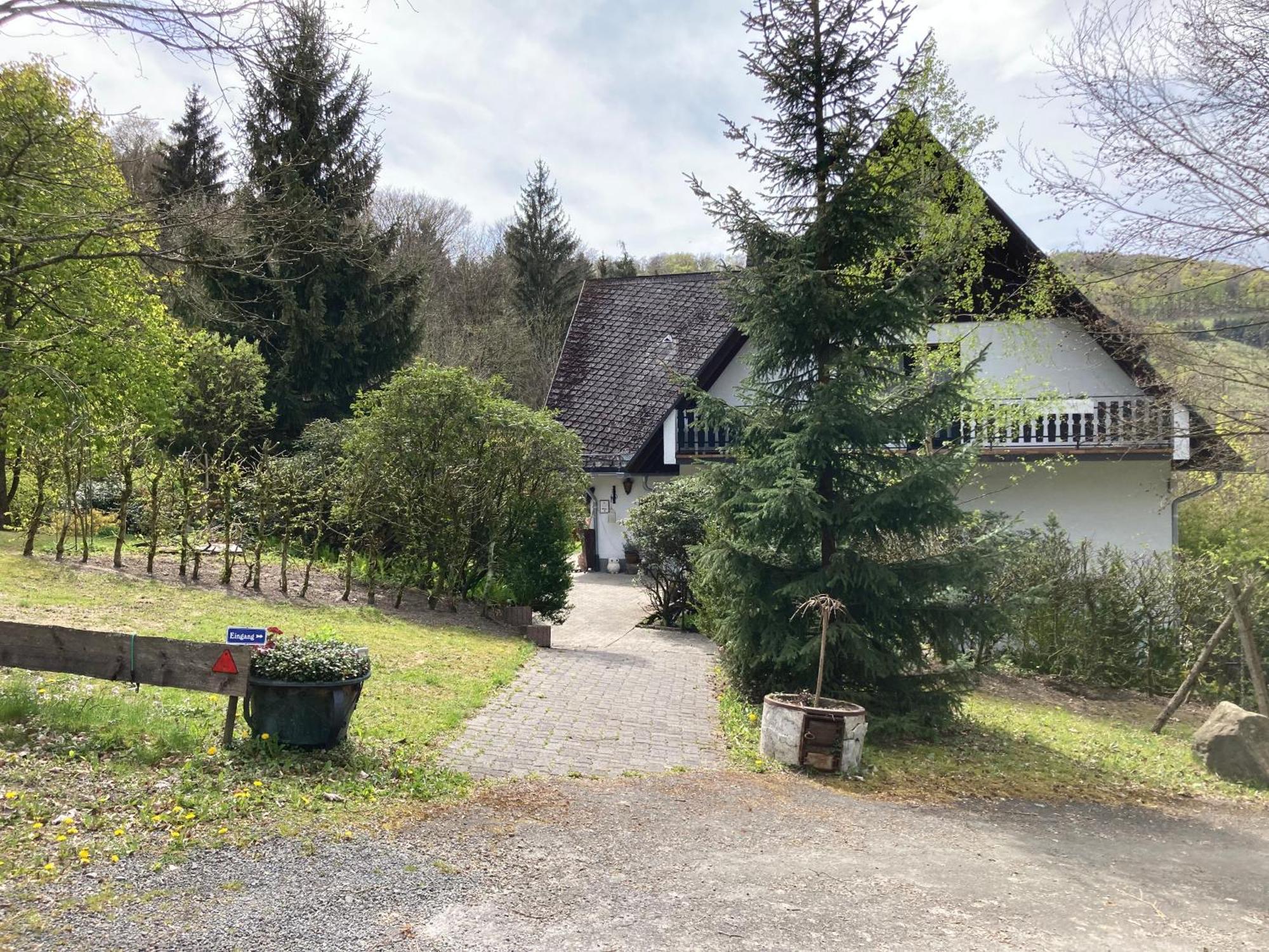 Gasthof Walhalja Schmallenberg Bagian luar foto