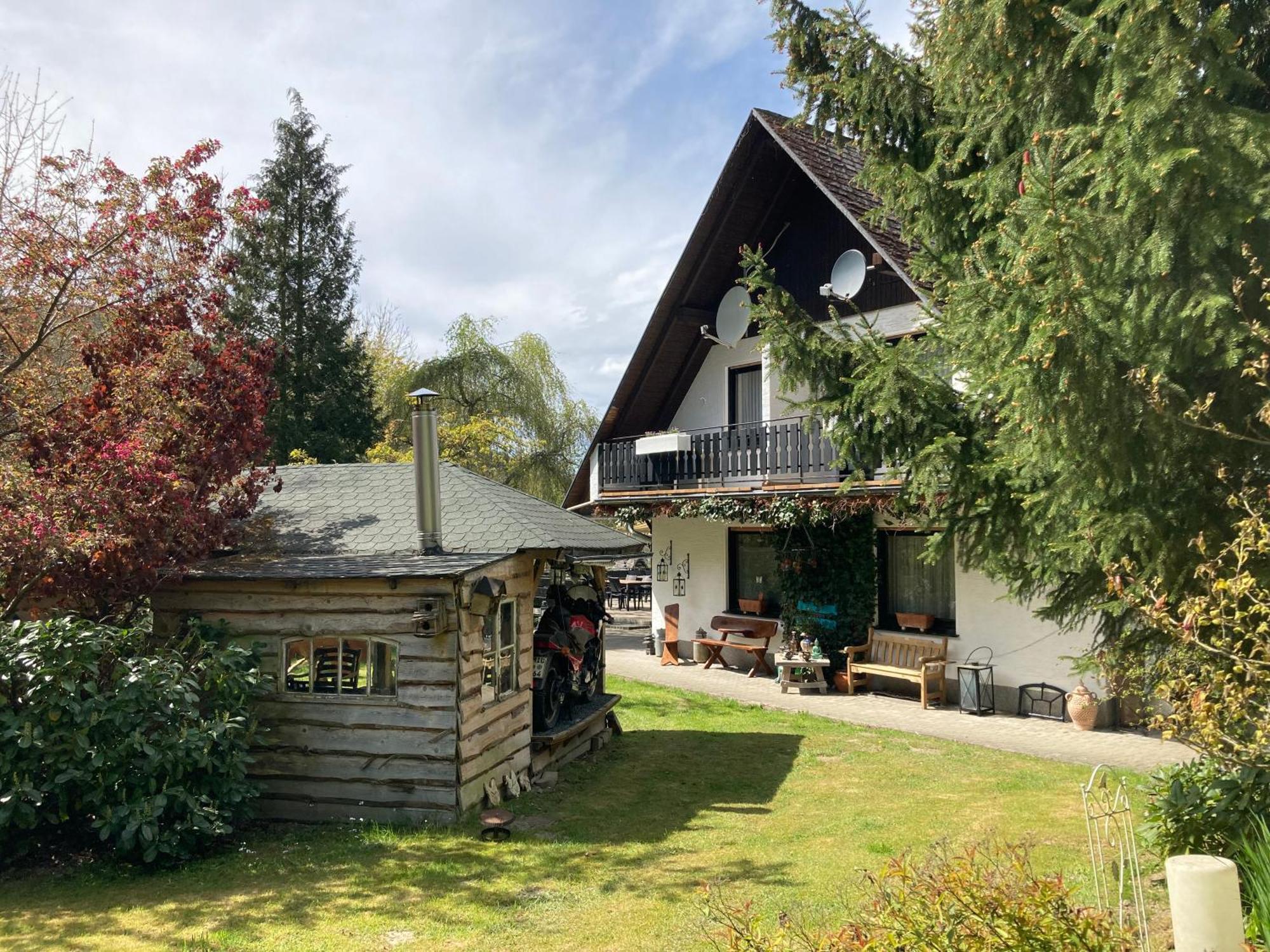 Gasthof Walhalja Schmallenberg Bagian luar foto