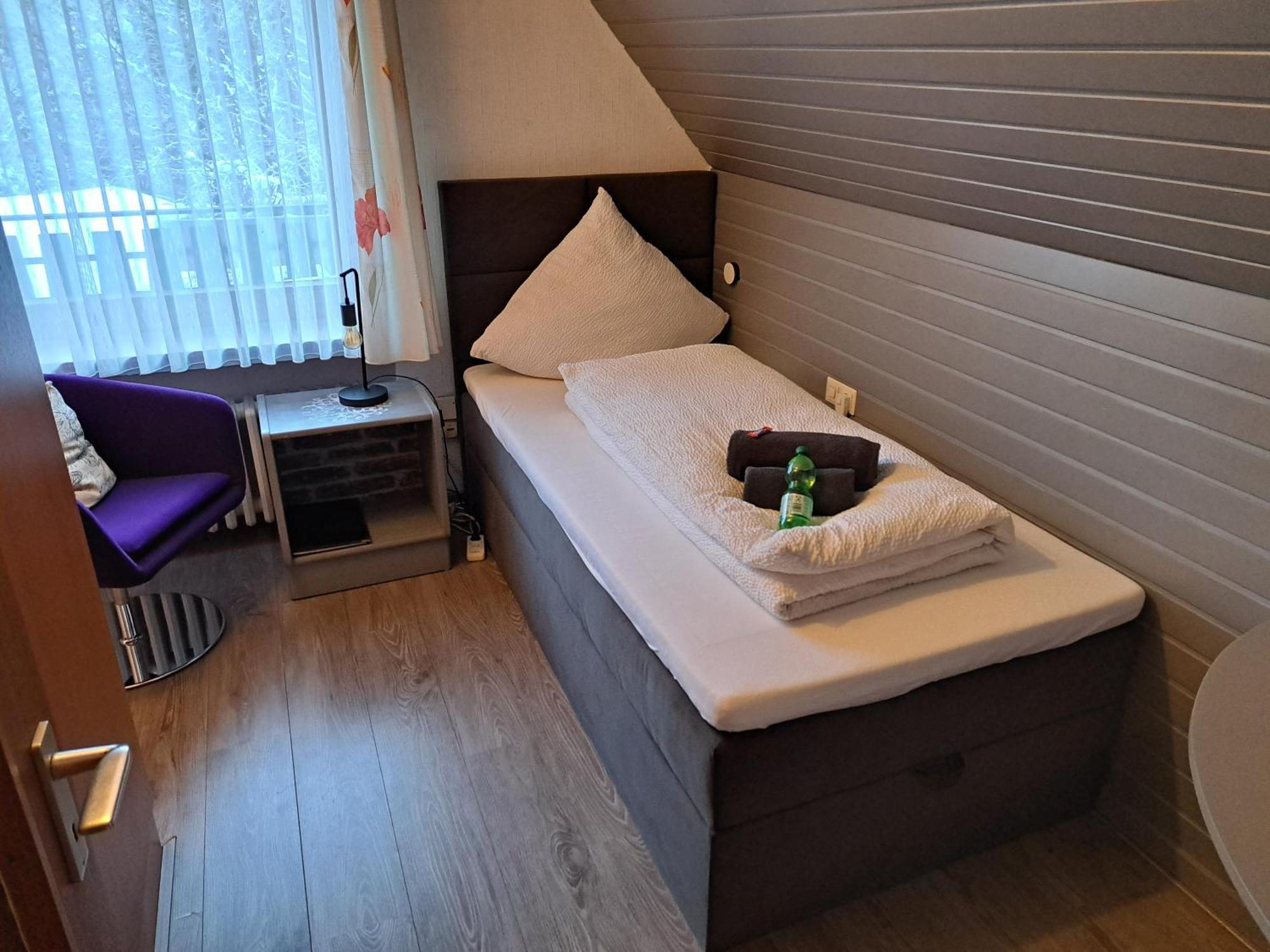 Gasthof Walhalja Schmallenberg Bagian luar foto